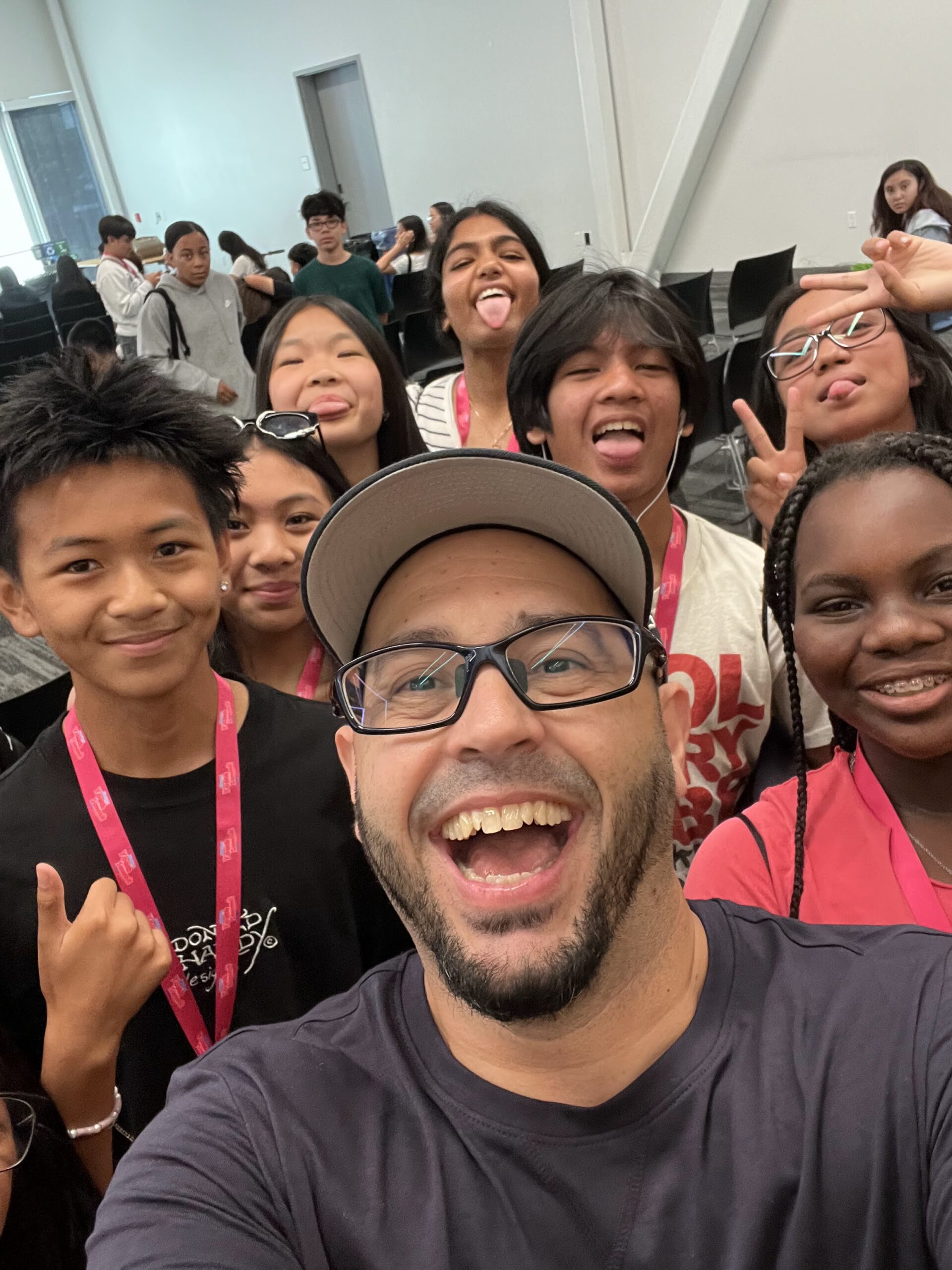 Resiliency Elementary Speaker Eddie Cortés for Resilience programs for schools
