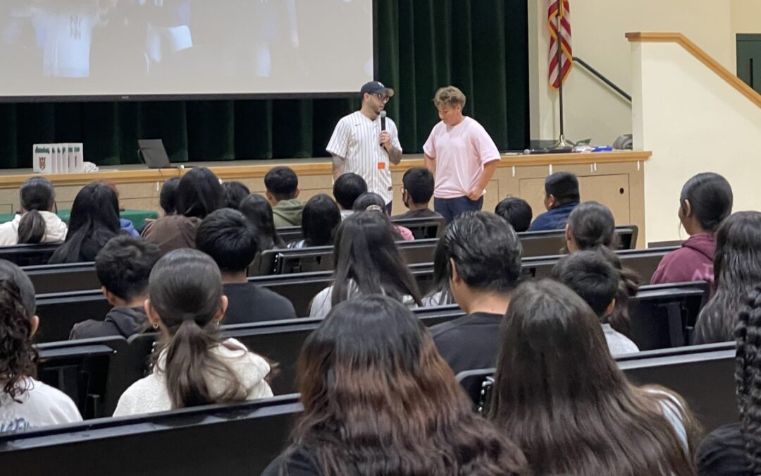 Motivational Youth Speaker in California: Eddie Cortés at Palo Verde Schools