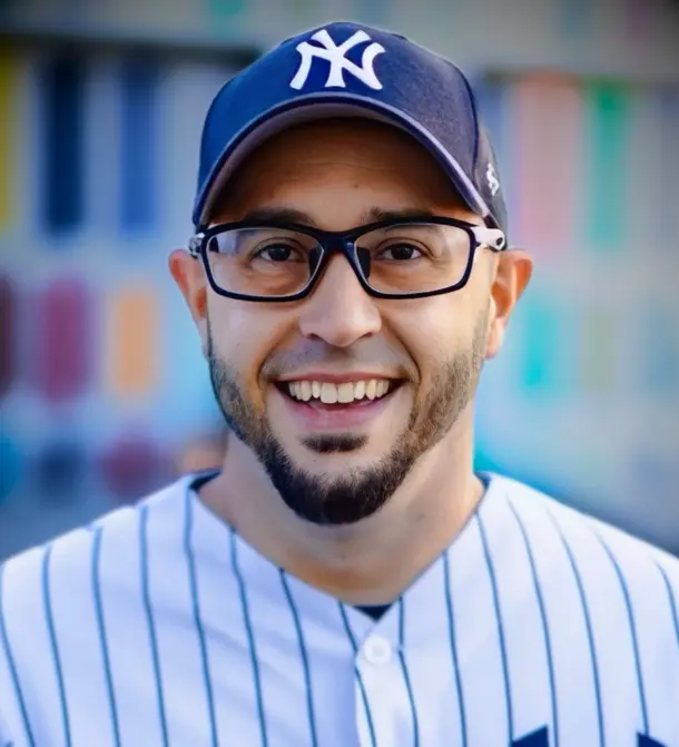 Top Rated Motivational Youth School Assembly Guest Speaker Eddie Cortés